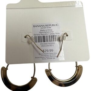 NWT~ Banana Republic drop gold tone earrings with tortoise she’ll.